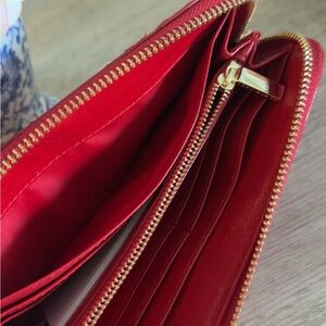 Tory Burch Elegant Red Women's Wallet